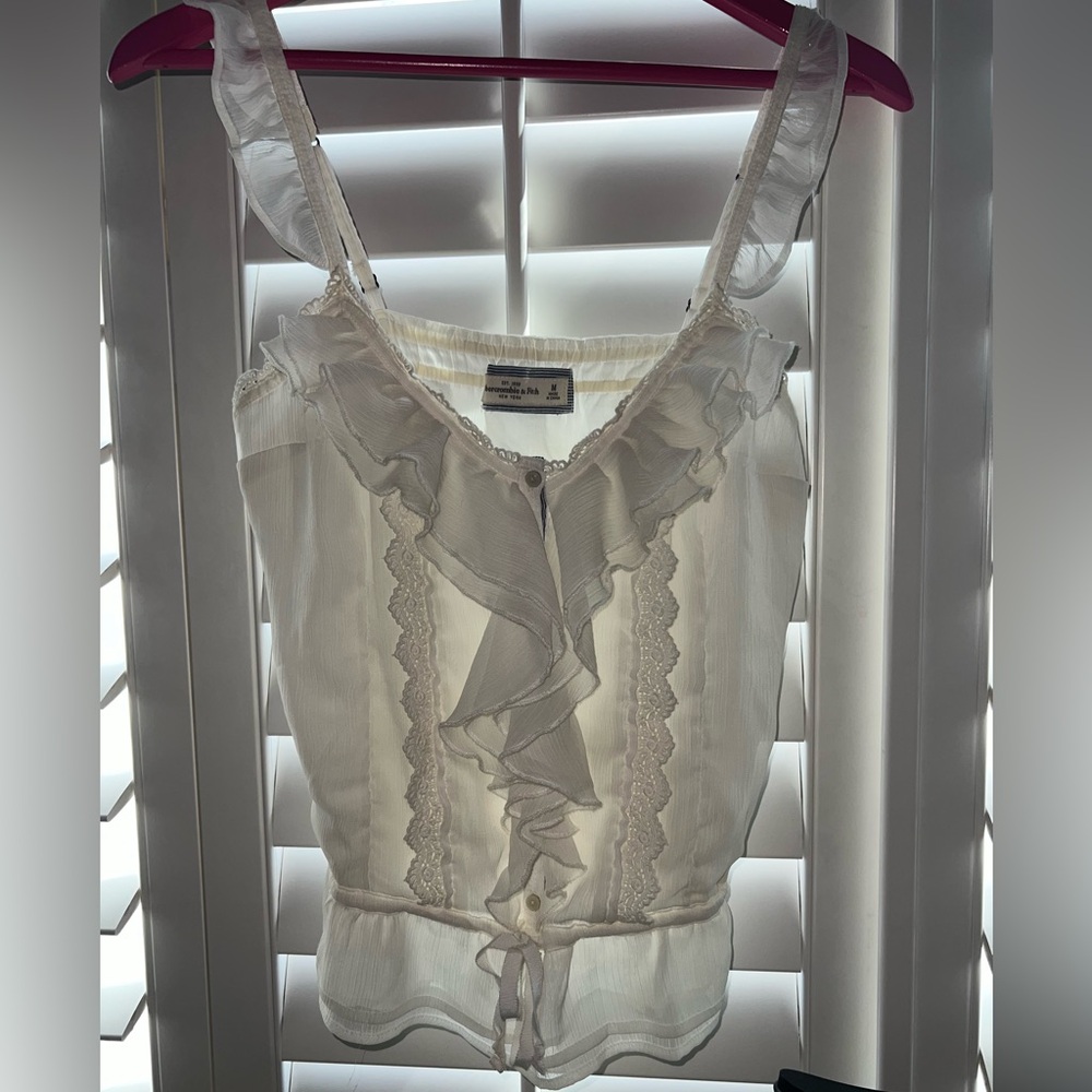 abercrombie and fitch white flowy top